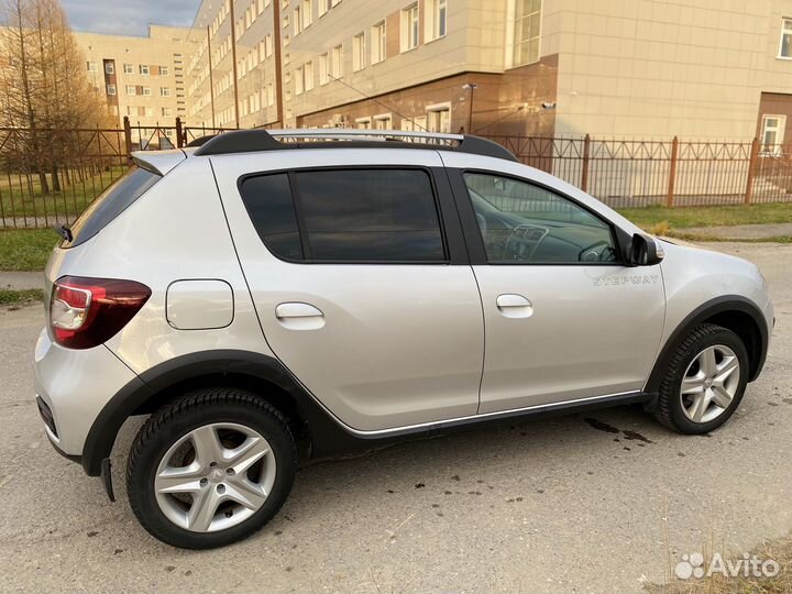 Renault Sandero Stepway 1.6 МТ, 2017, 18 000 км