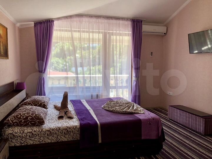 2-к. квартира, 53 м², 3/3 эт.