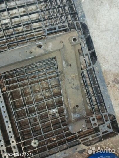 Подрамник Renault Megane K4M 2008