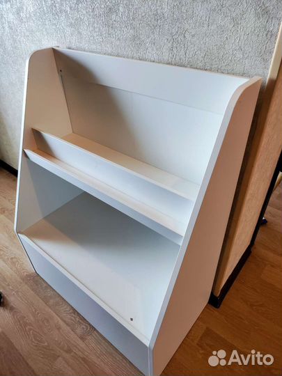 Полка-стеллаж для книг IKEA Bergig