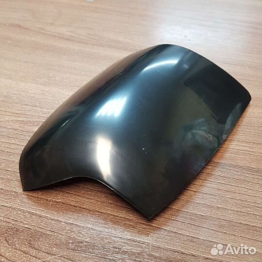 Накладка правая под поворитель Ford Focus 2