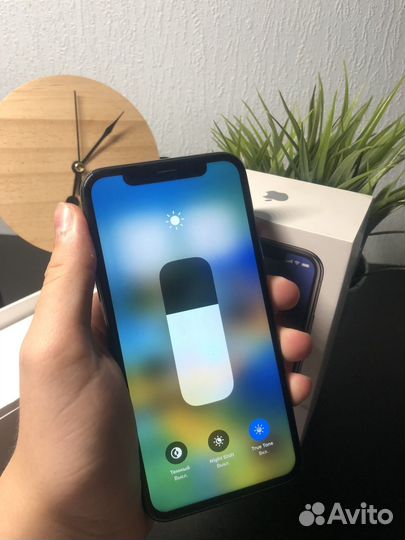 iPhone X, 64 ГБ