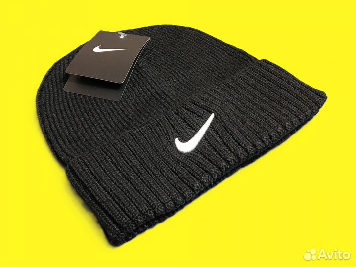 Шапка nike черная