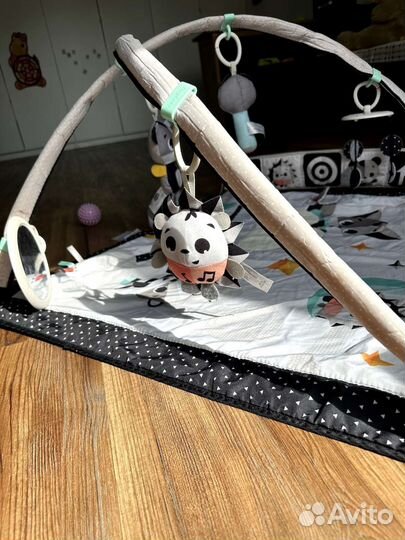 Развивающий коврик tiny love