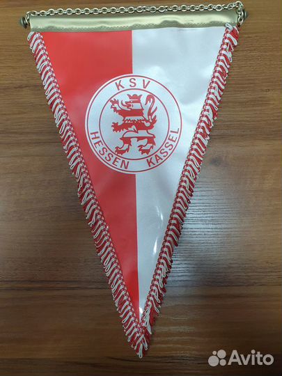 Вымпелы и шарфы футбольных команд