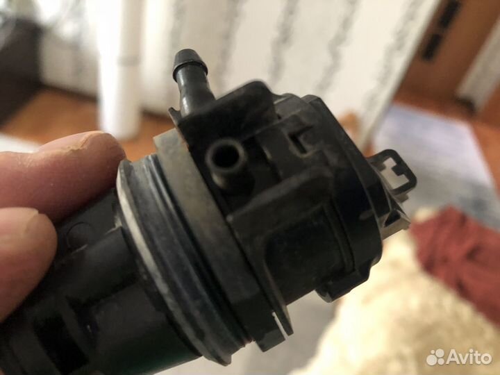 Продам омыватели для раф 4 2012г.в