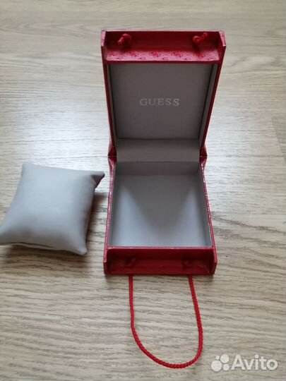 Коробочка guess для часов