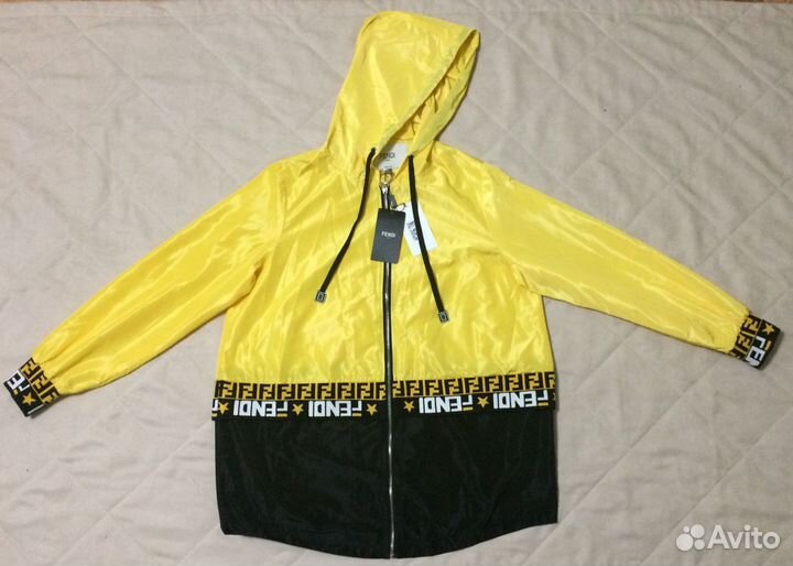 Новая ветровка fendi