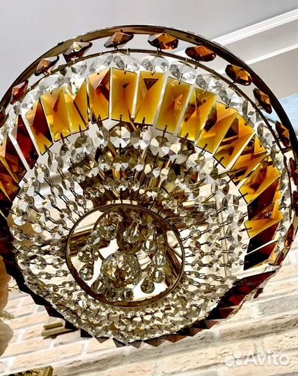 Люстра хрустальная, цветной хрусталь