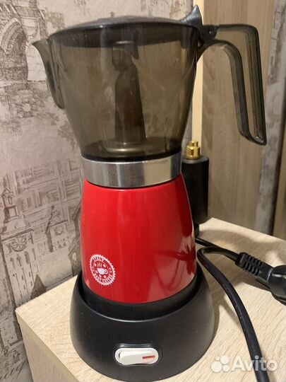 Кофеварка гейзерная электрическая бу