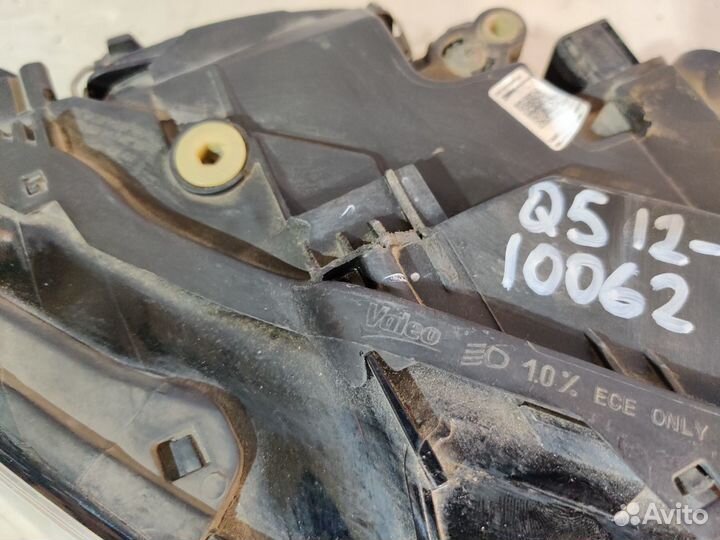 Ауди Q5 2012- Фара правая 10062