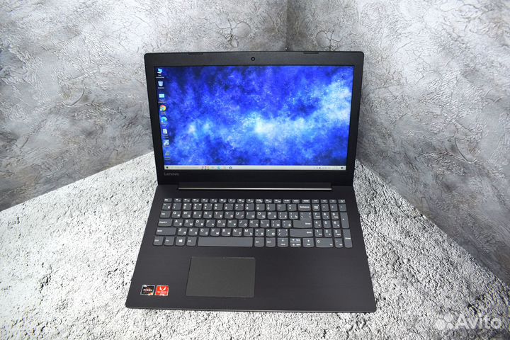 Ноутбук Lenovo на Ryzen 3 2200U/ Vega 3/ Full hd