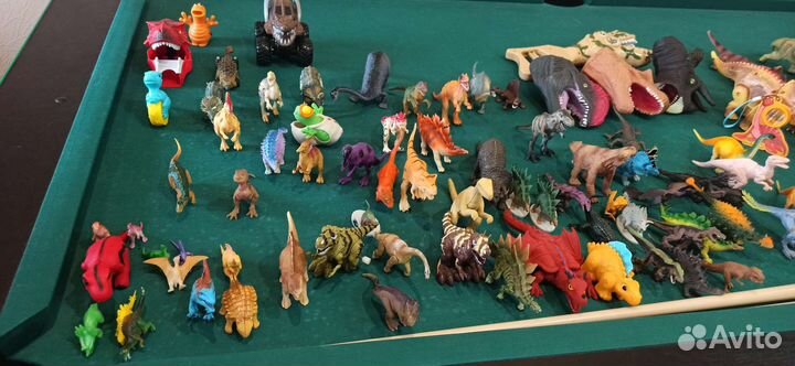 Динозавры игрушки