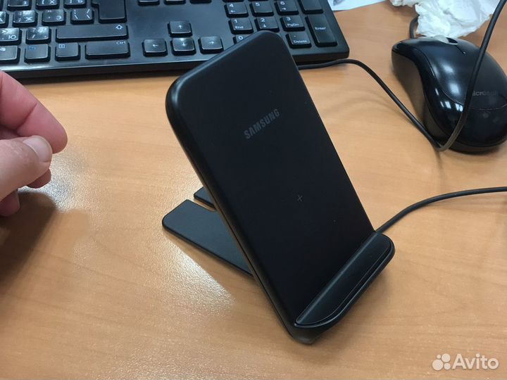 Беспроводное зарядное устройство Samsung EP-N3300