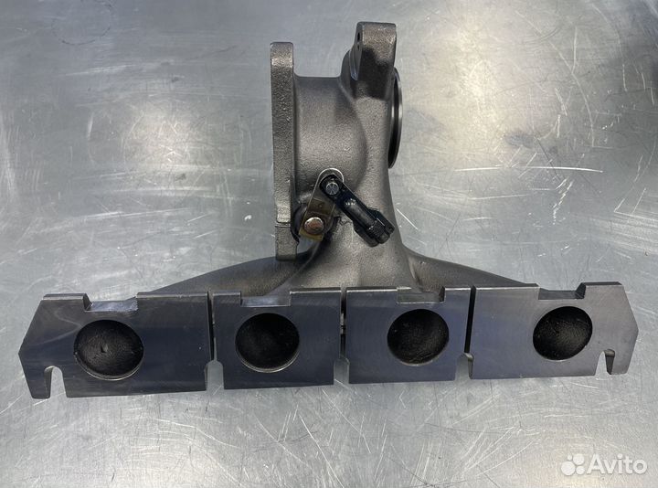 Коллектор турбины Skoda Octavia II 2.0 TSI