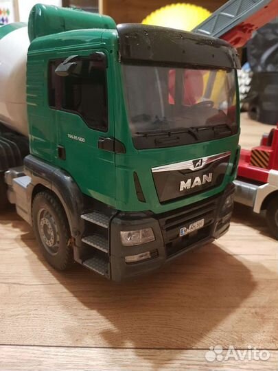 Детские машинки Bruder