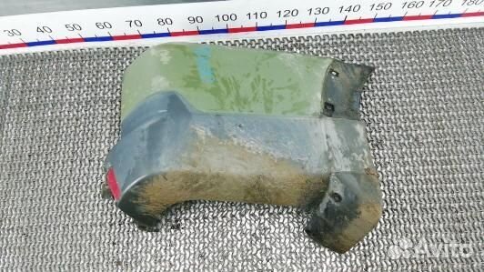 Клык бампера задний правый mitsubishi pajero 4 (1D