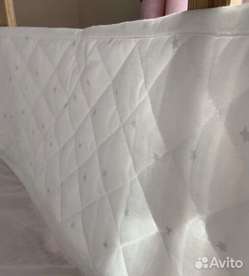 Пеленальный комод,кроватка,бутылочка для малыша