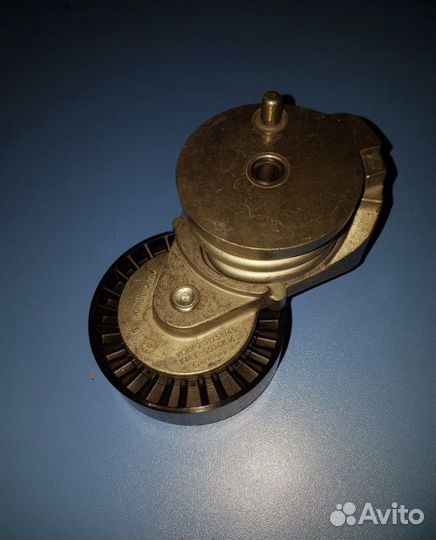 Натяжитель навесного оборудования volvo 31258145