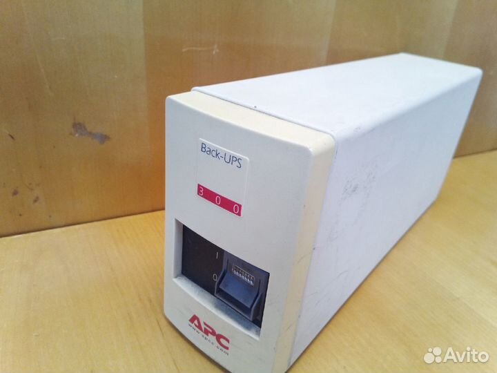 Ибп APC Back-UPS 300