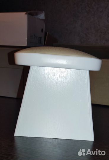 Маникюрная подставка