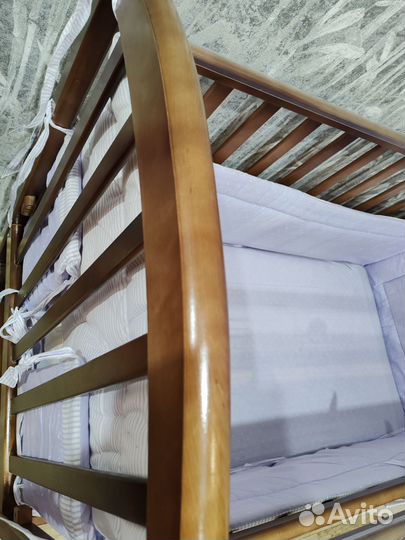 Детская кроватка