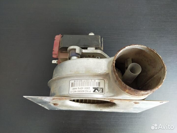 Вентилятор Buderus Logamax U052-24k