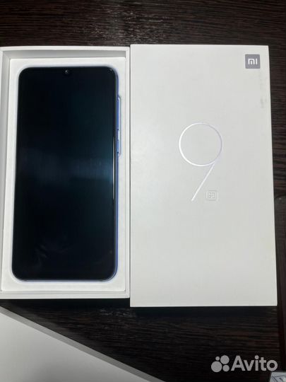 Xiaomi Mi 9 SE, 6/64 ГБ