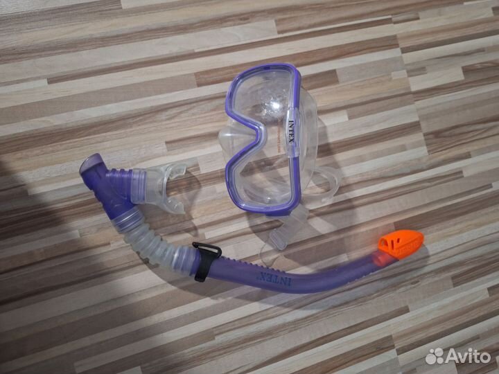 Маска для подводного плавания с трубкой