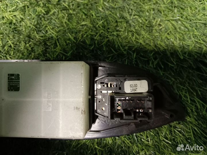 Блок кнопок стеклоподъемников Suzuki Grand Vitara