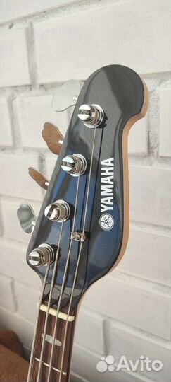 Бас гитара Yamaha BB 614