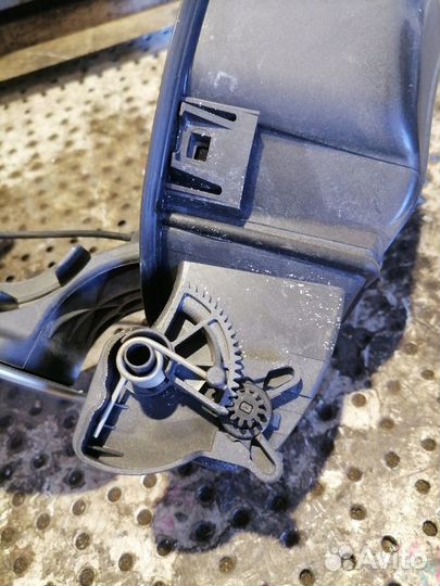 Лючок бензобака Mercedes-Benz ML350 (W164)