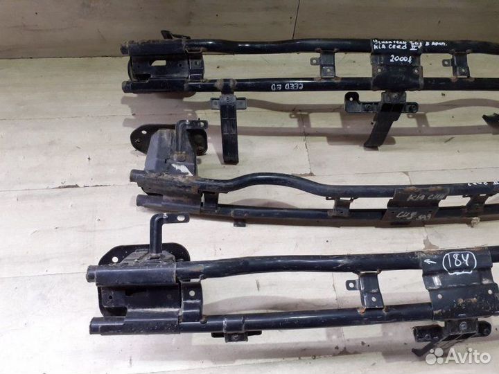 Усилитель заднего бампера Kia Ceed 2