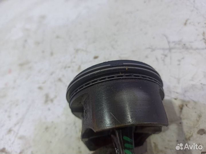 Поршень с шатуном Mercedes W208 CLK