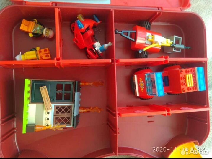 Lego Juniors Чемоданчик «Пожарная команда