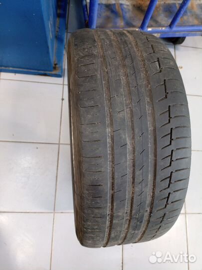 Continental PremiumContact 6 235/45 R17