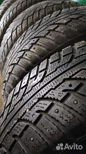 Kumho I'Zen RV Stud KC16 225/60 R18