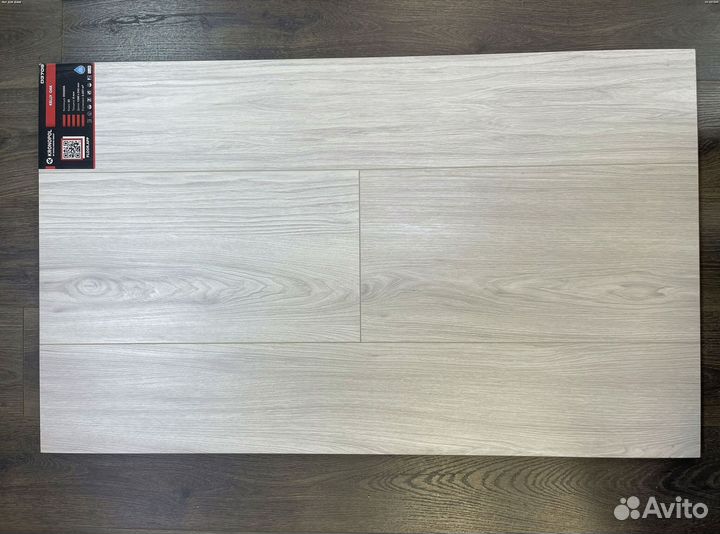 Ламинат новый