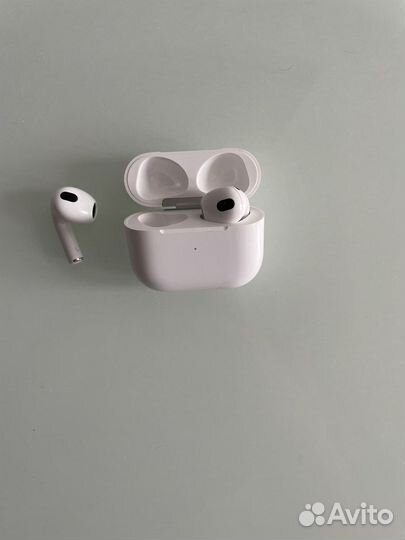 Беспроводные наушники apple airpods 3