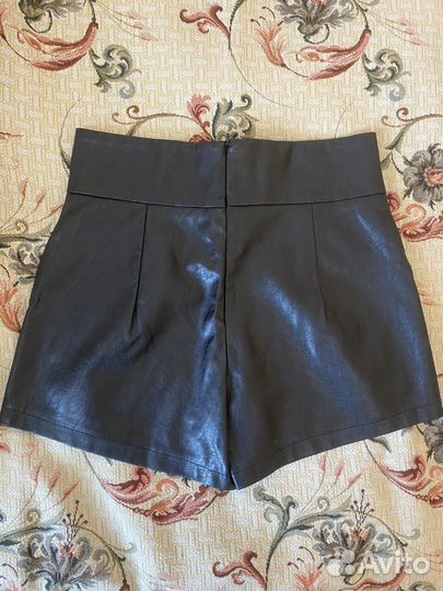 Шорты женские кожаные