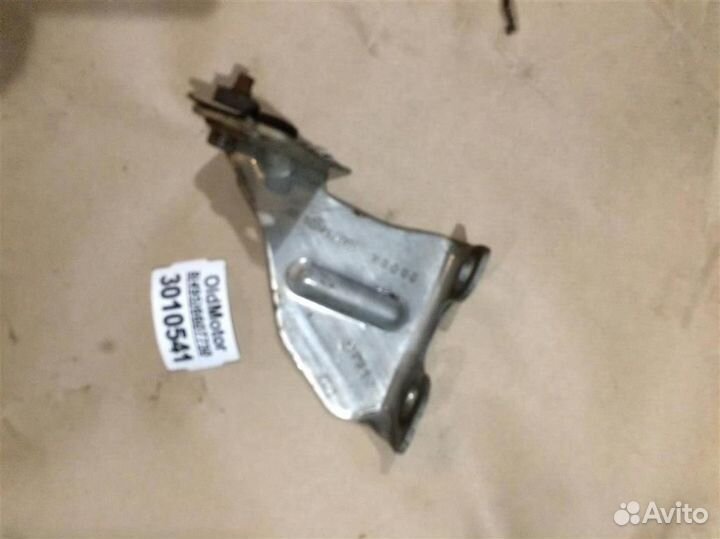 Кронштейн Mazda CX-9 (2006-2012)