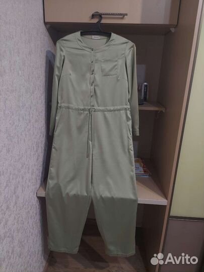 Комбинезон женский