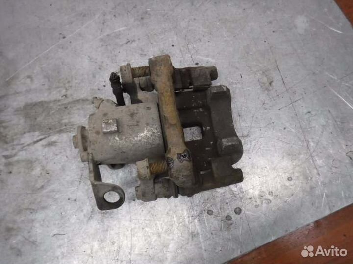 Суппорт задний левый Volkswagen Golf 4 AHF 1999