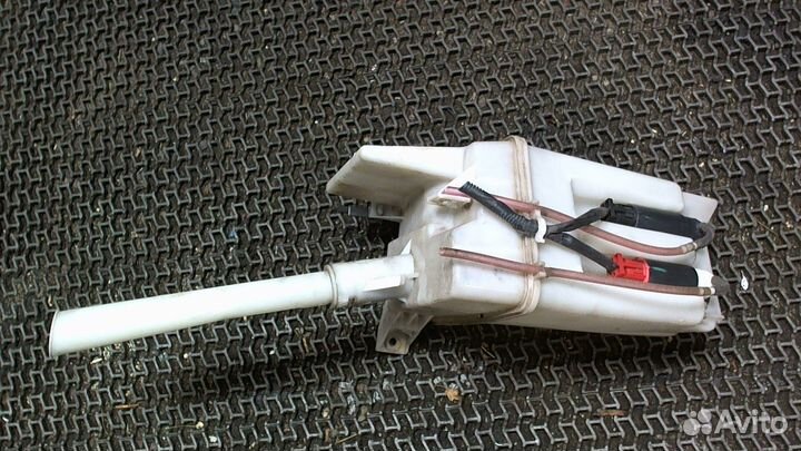 Бачок омывателя Toyota Corolla Verso, 2005