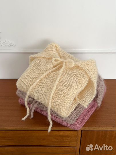 Свитер ручной работы в цвете сливочного масла