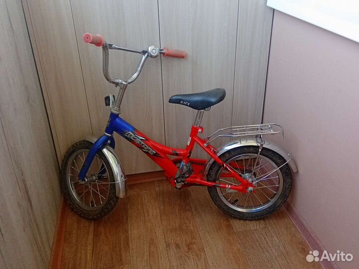 Детский трехколесный велосипед