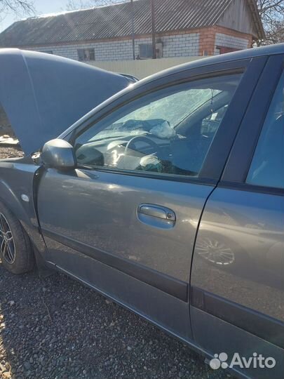 Дверь передняя левая kia rio 2