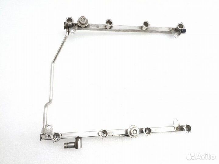 Топливная рейка (рампа) Mercedes-Benz S-Class W221