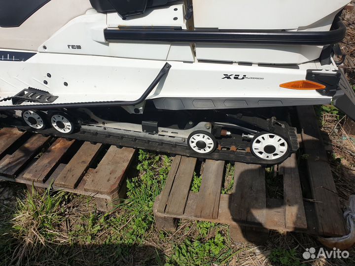 Снегоход BRP Ski-doo Lynx Commander 600 e-tec