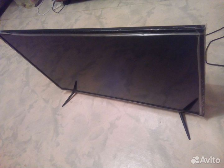 Телевизор Dexp smart tv 81 см бу